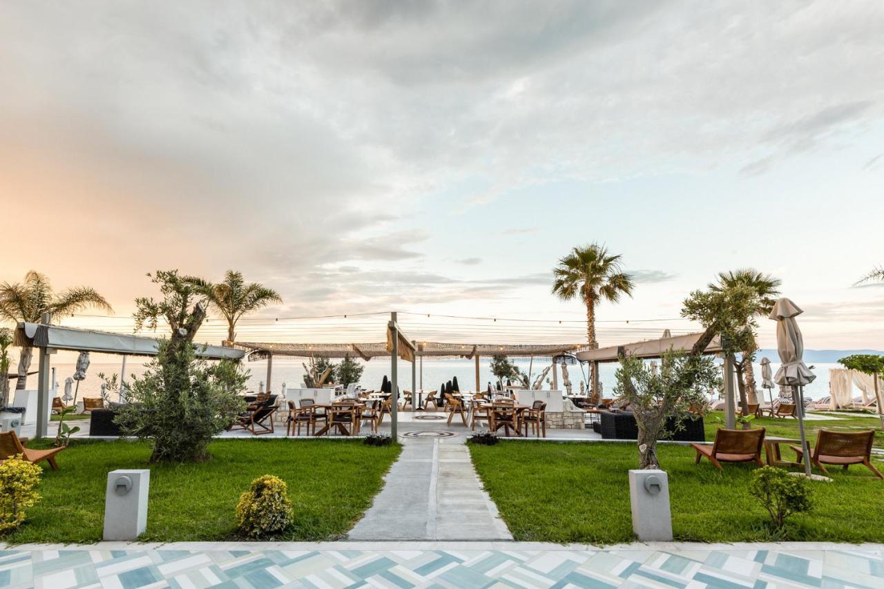 Blue Carpet Luxury Suites Pefkochori Eksteriør billede