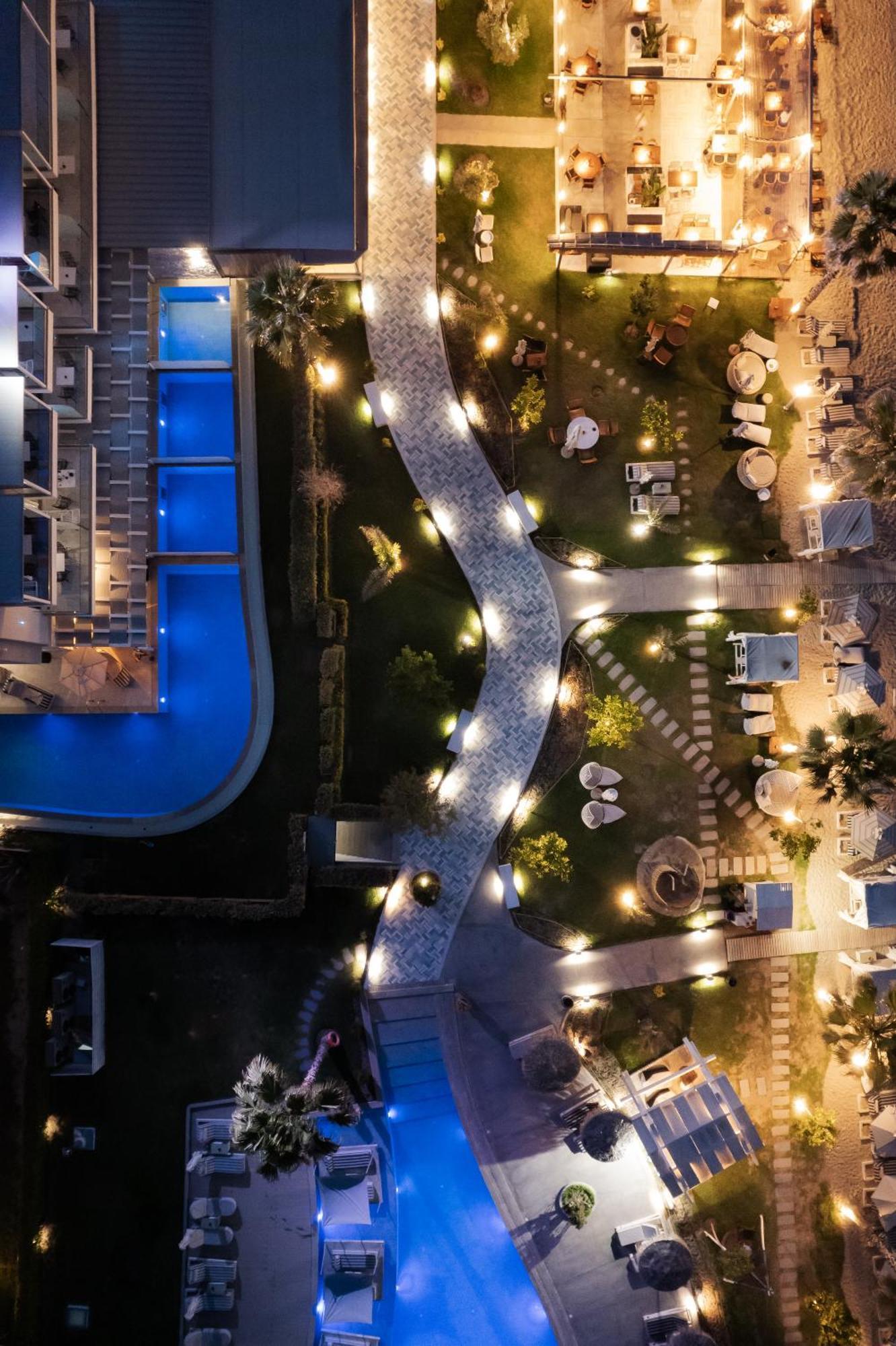 Blue Carpet Luxury Suites Pefkochori Eksteriør billede