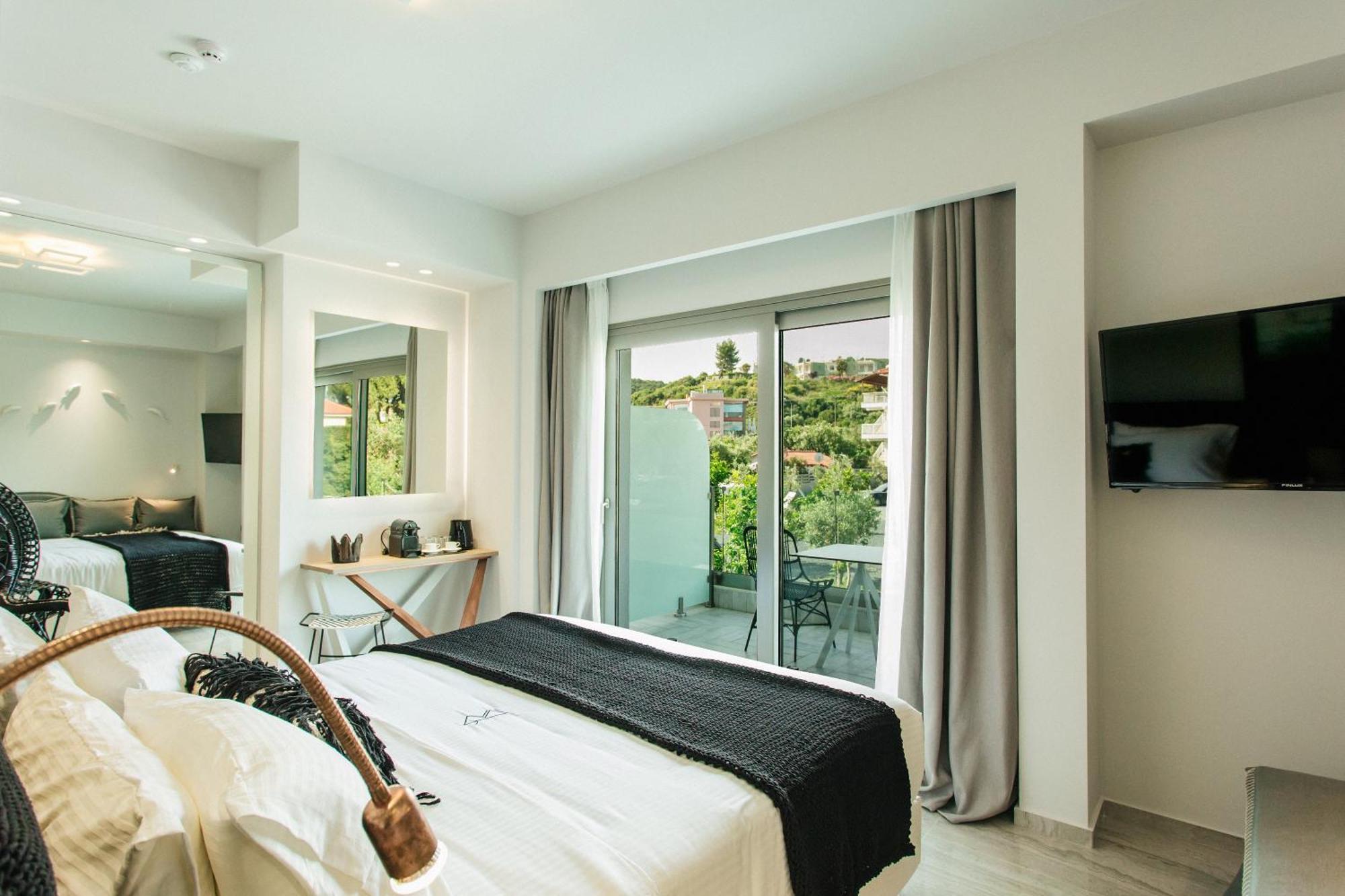 Blue Carpet Luxury Suites Pefkochori Eksteriør billede