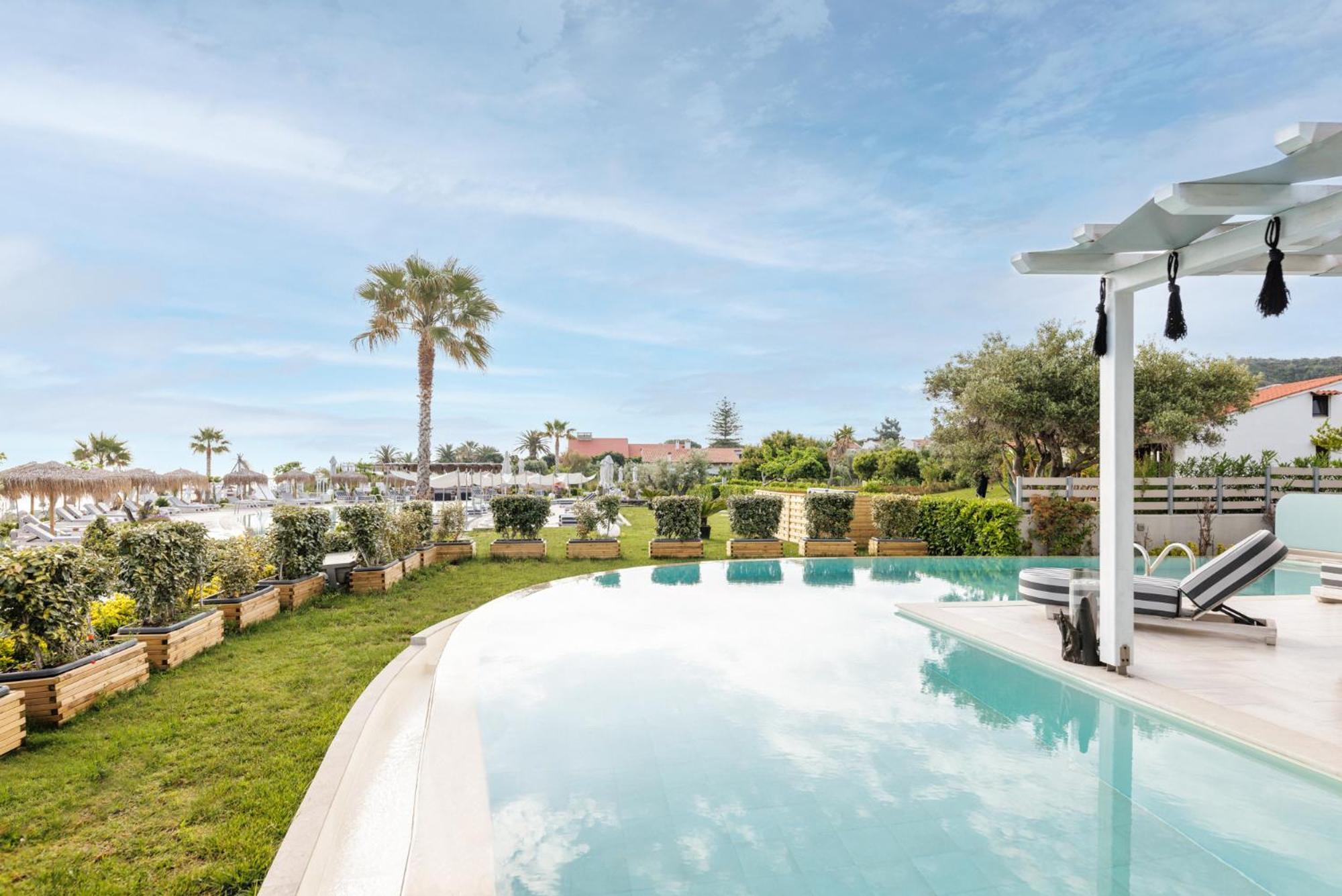 Blue Carpet Luxury Suites Pefkochori Eksteriør billede
