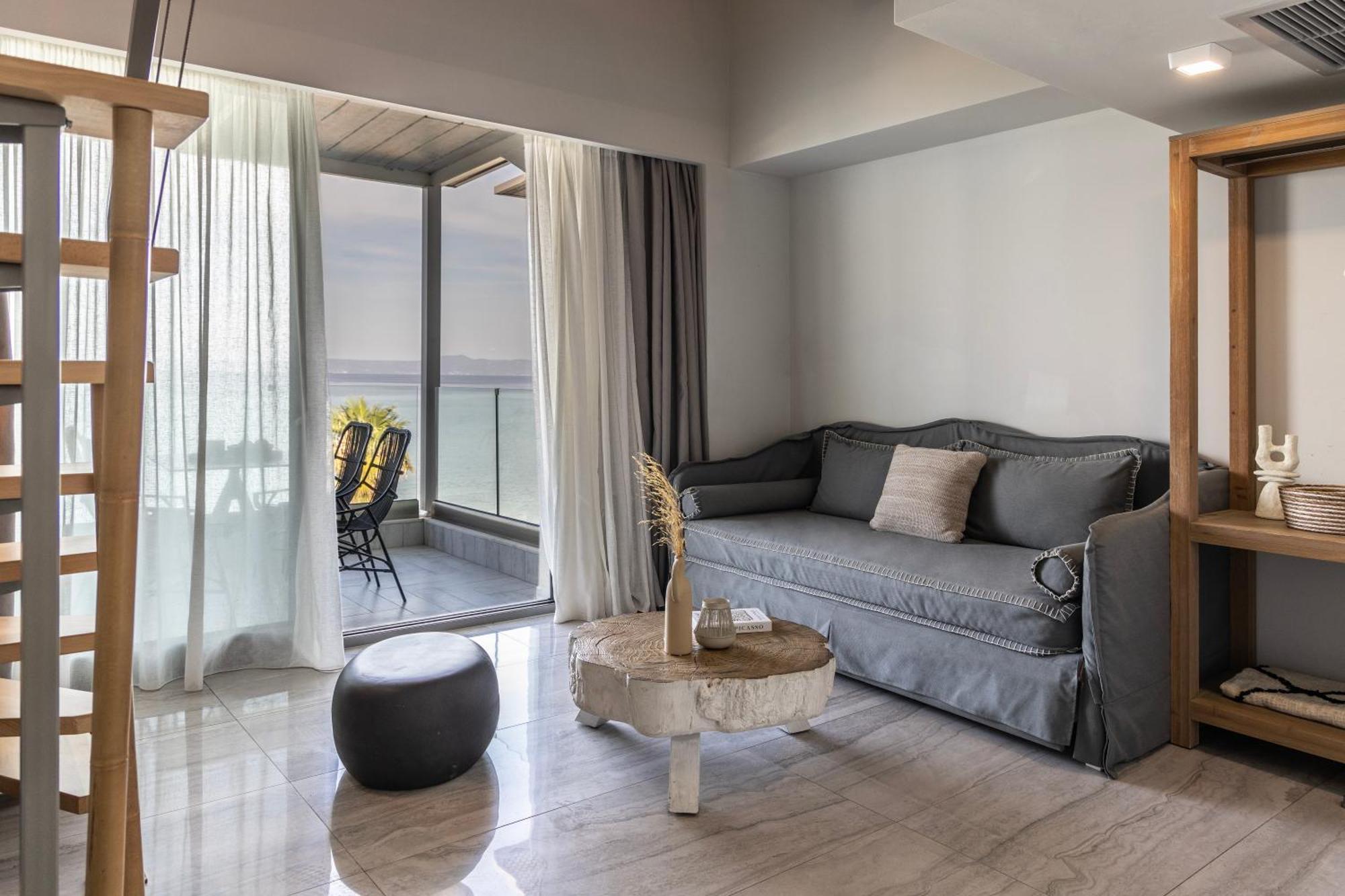 Blue Carpet Luxury Suites Pefkochori Eksteriør billede