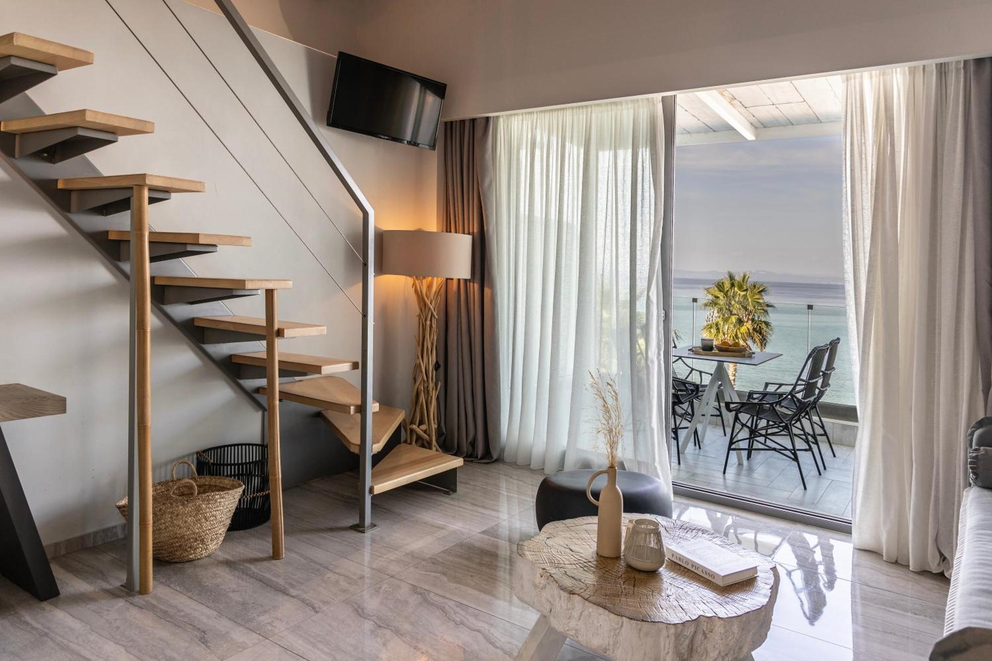 Blue Carpet Luxury Suites Pefkochori Eksteriør billede